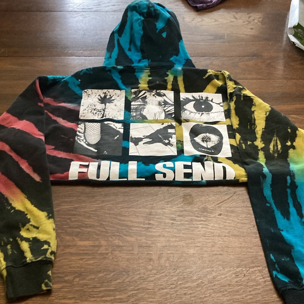 Full Send Hoodie Medium NEW Cropped